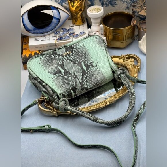 🆕 CULT GAIA 🧿 X BRATZ NWOT Green Snakeskin Flap Purse, Knotted Handle *SAMPLE* - Picture 8 of 15
